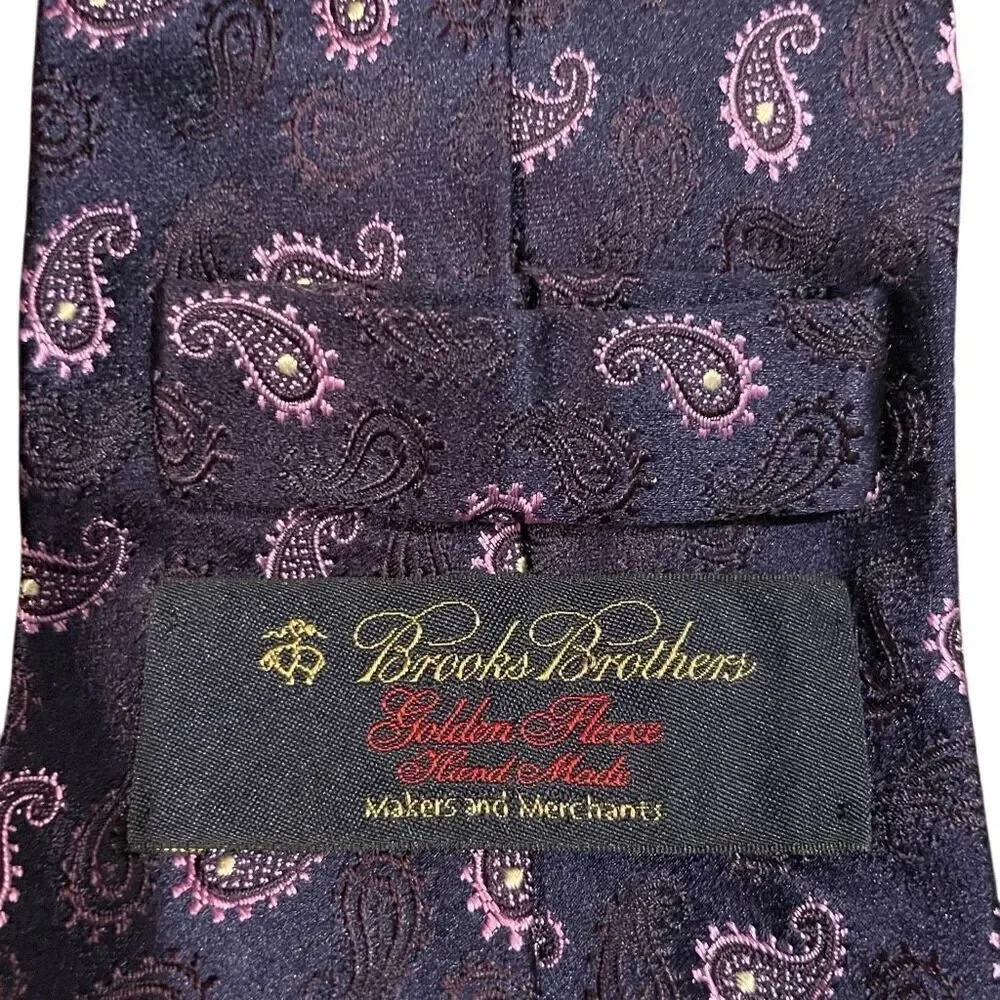 Brooks Brothers Men Golden Fleece Necktie Purple Pink Paisley Heritage Old Money